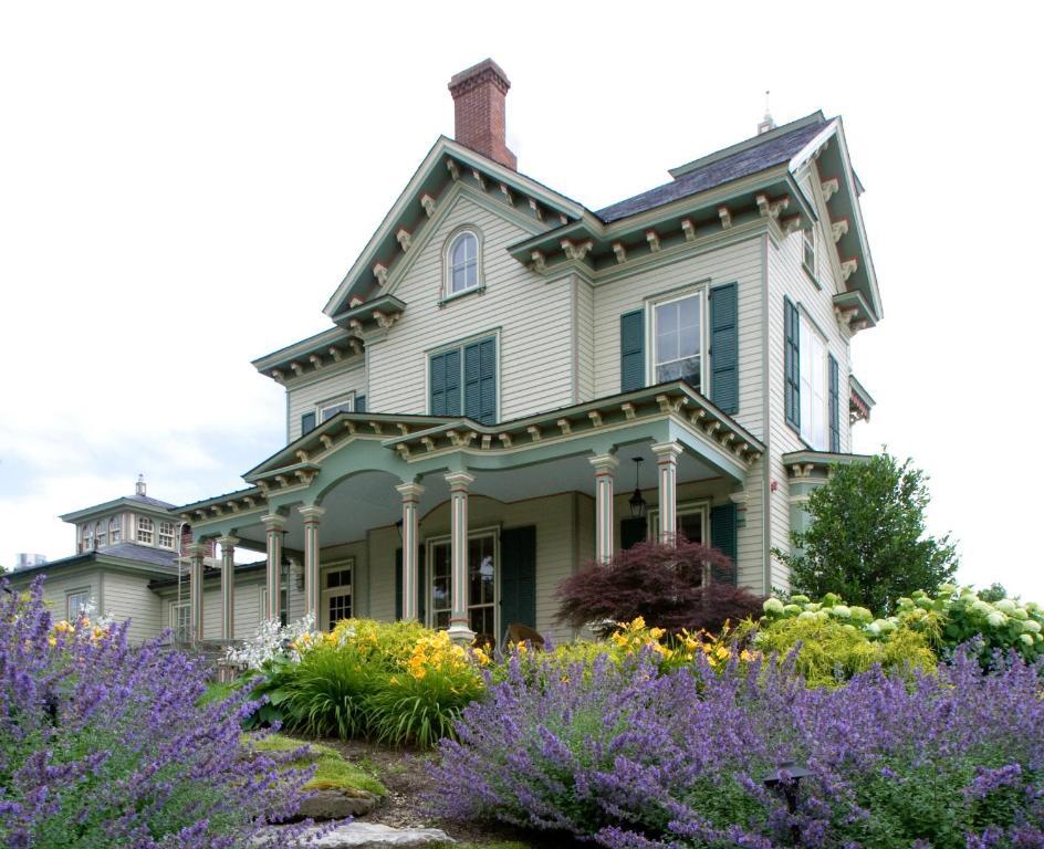 Jedediah Hawkins Inn Jamesport Esterno foto